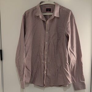 Untuckit shirt
